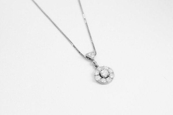Colar Triangle Flower Diamante Extras