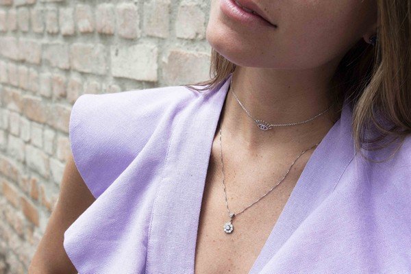 Colar Triangle Flower Diamante Extras