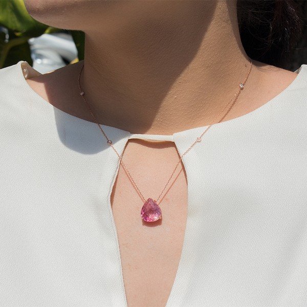 Colar Turmalina Rosa Pastilhas Diamantes