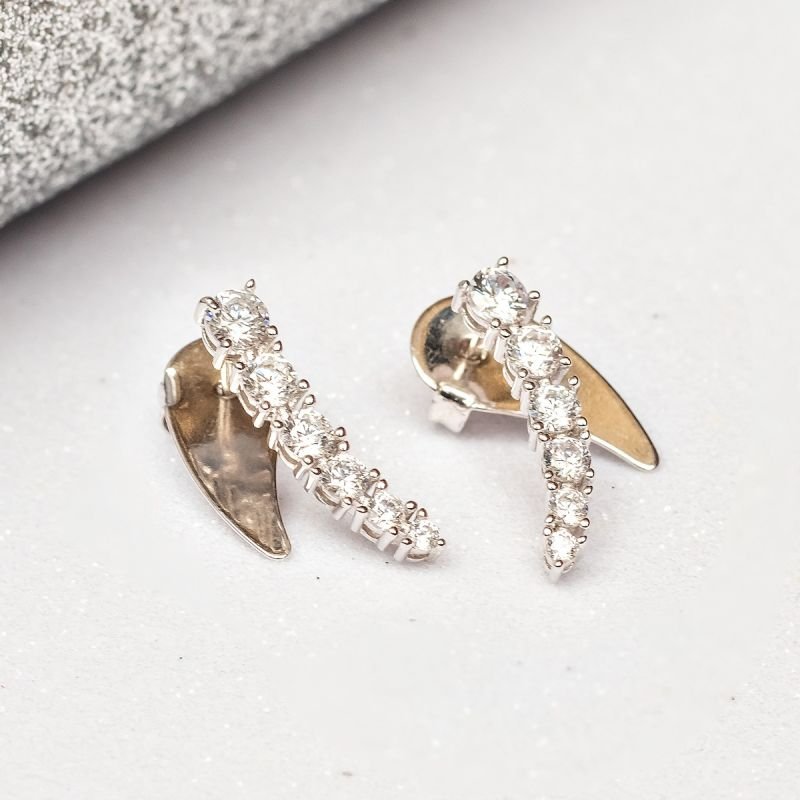 Earcuff Asa Cravejada Prata 925