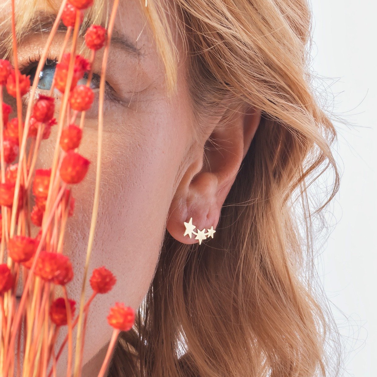 Earcuff Estrelas Degradê Ouro Liso 18k