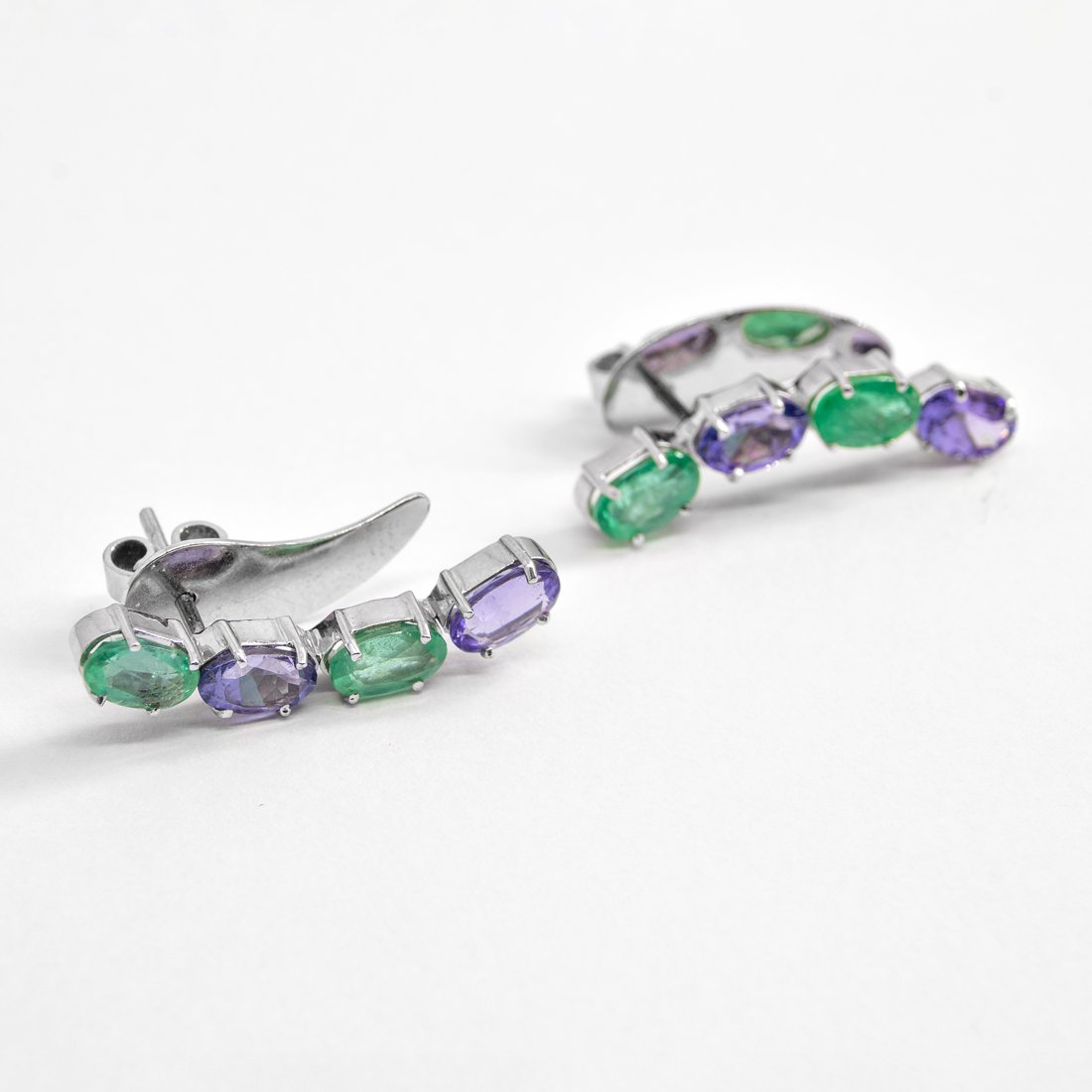 Earcuff Mix Esmeraldas e Tanzanitas Extras
