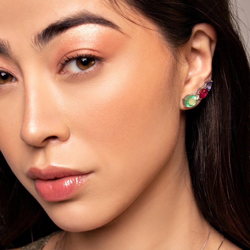 Earcuff Power esmeraldas diamantes rubis e tanzanitas