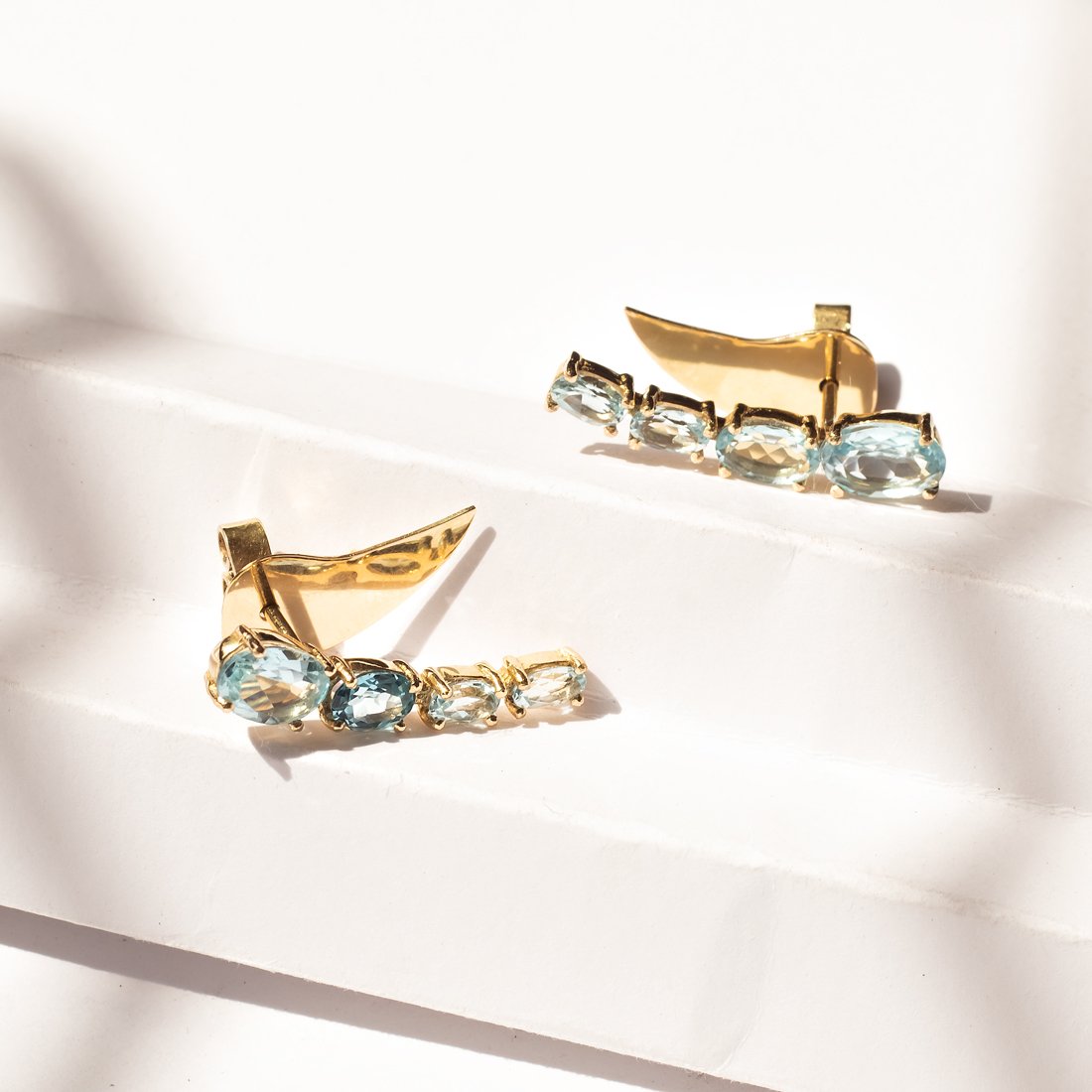 Earcuff Topázios Sky