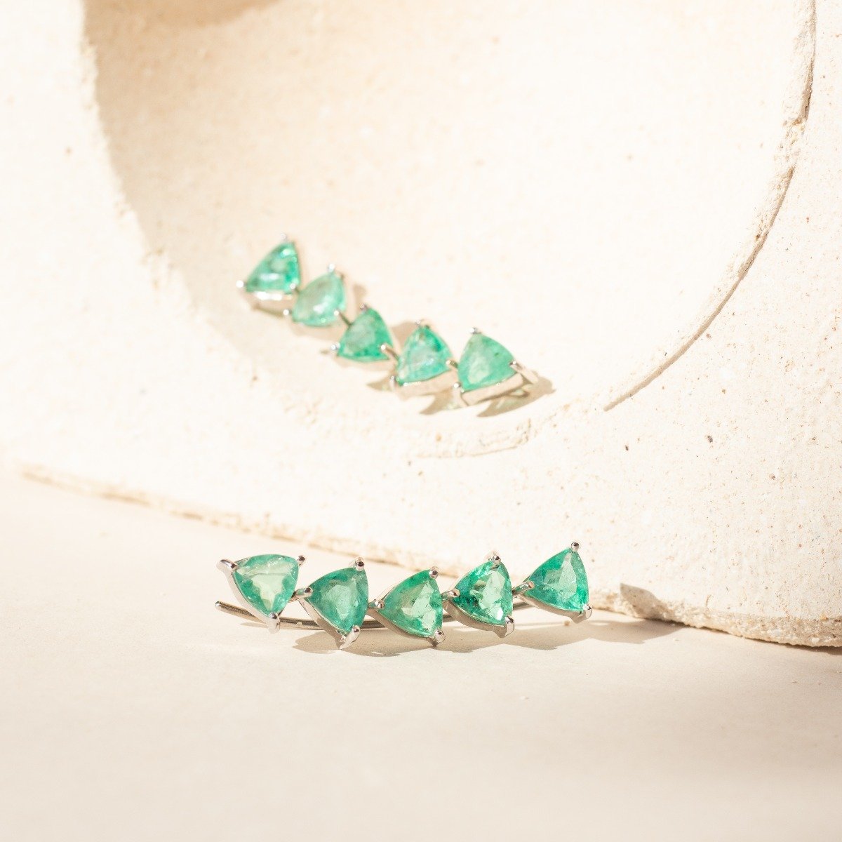 Earcuff Trilhon Esmeralda