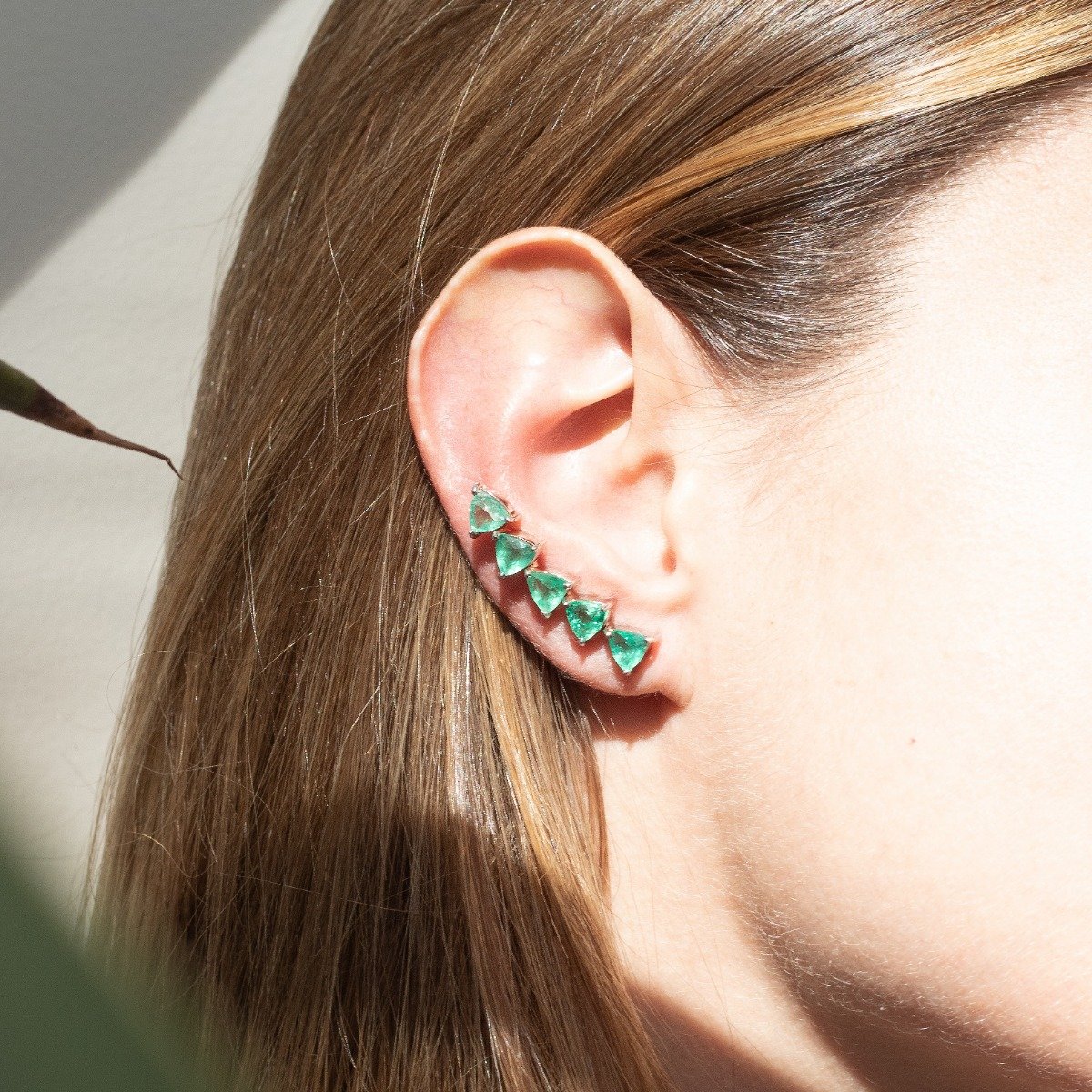 Earcuff Trilhon Esmeralda