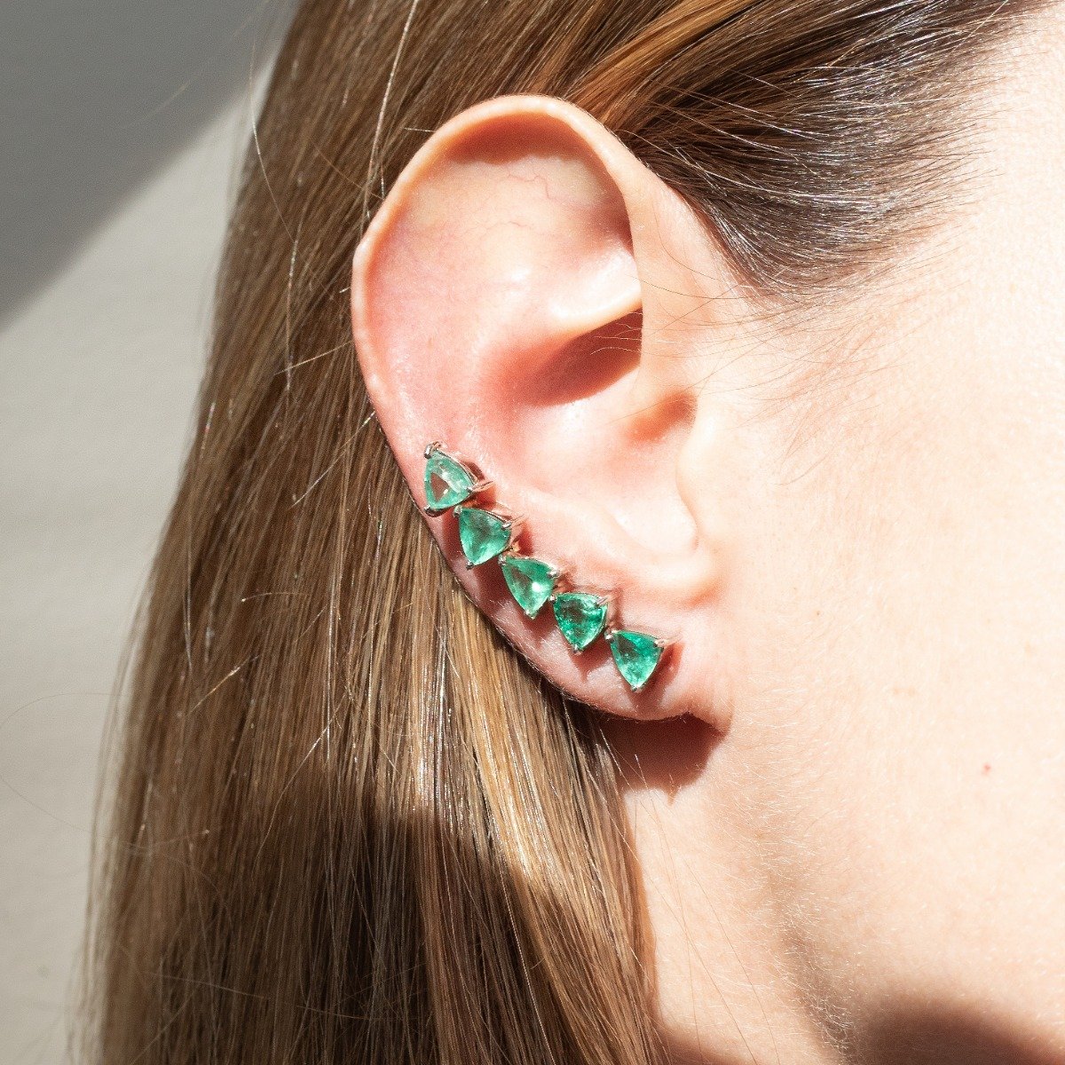 Earcuff Trilhon Esmeralda