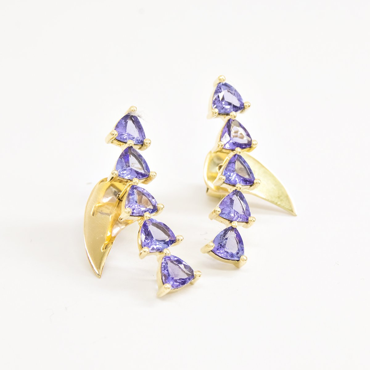 Earcuff Trilhons Tanzanitas Ouro 18k