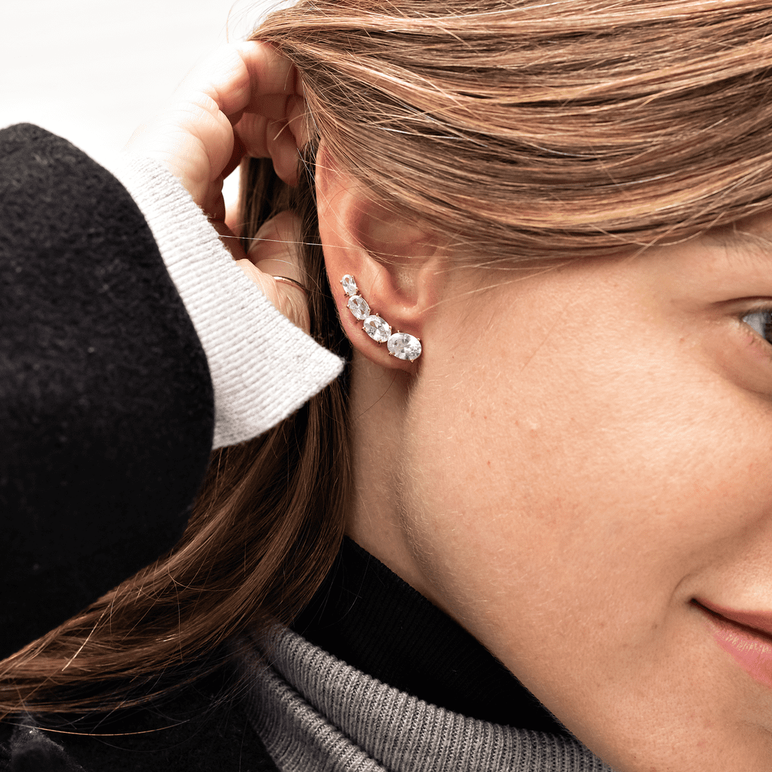 Earcuff Zirconias Brancas
