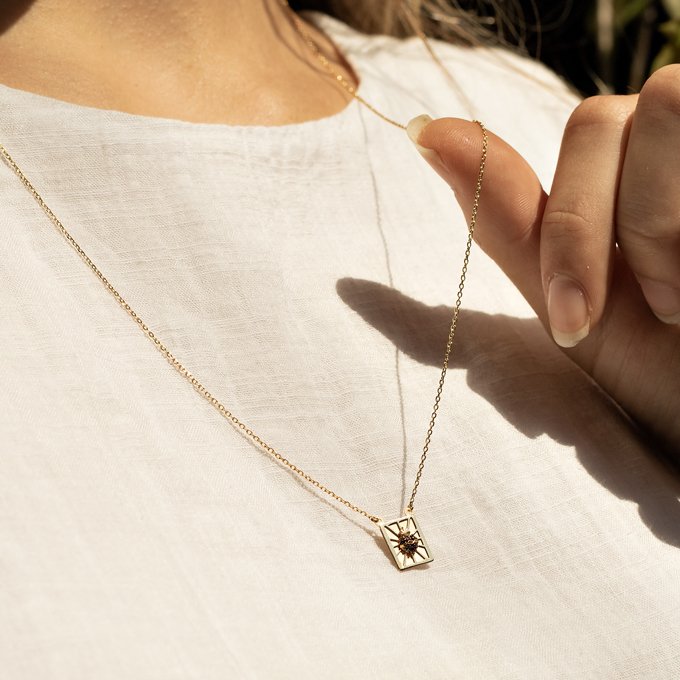 Escapulário Sagrado Coração Rubis