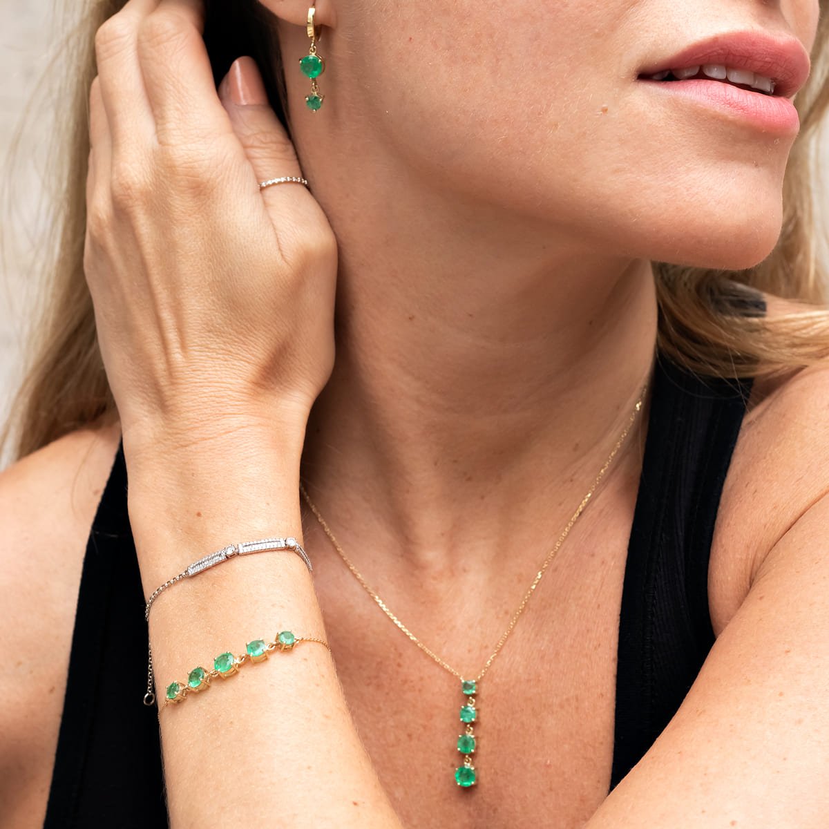 Pulseira Bucle Esmeraldas Ouro 18k