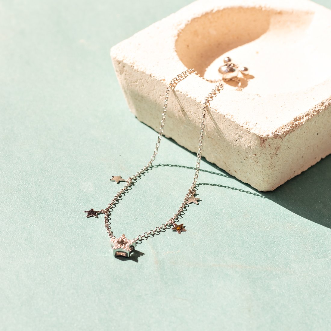 Pulseira Chapinhas Estrelinhas e Estrela Diamantes